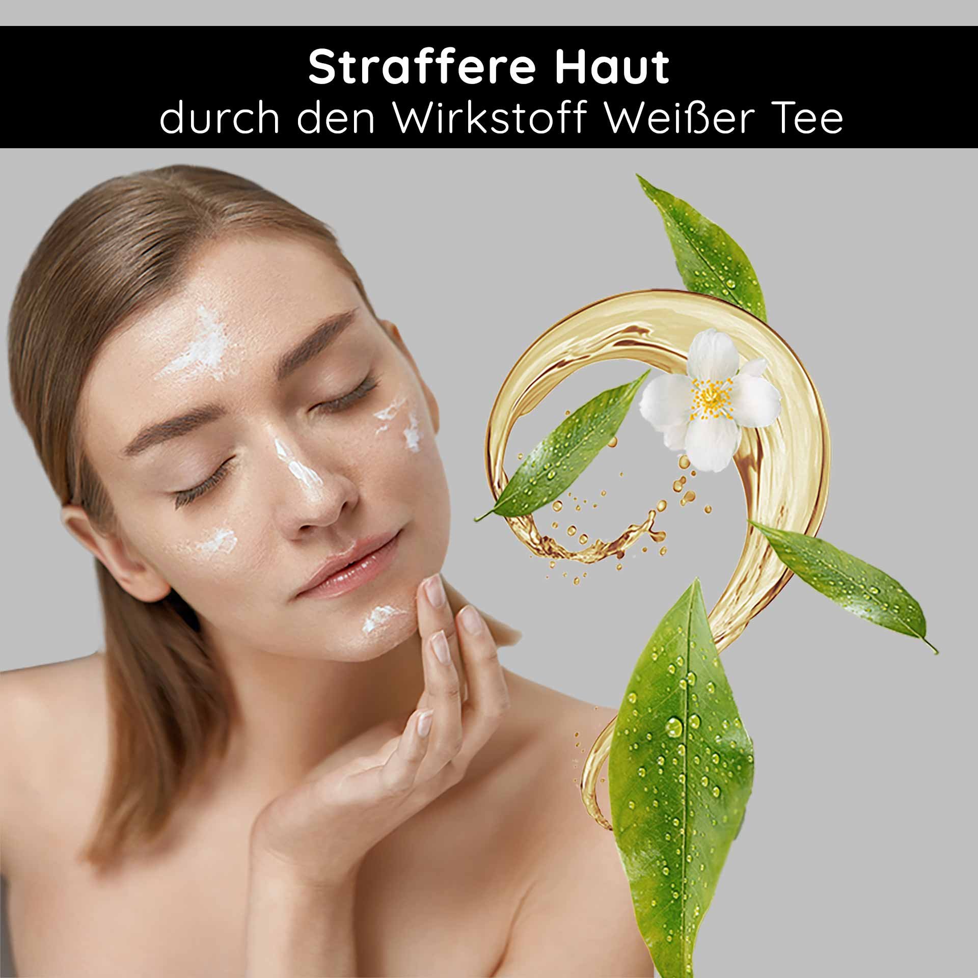 Frau mit Creme auf dem Gesicht, umgeben von weißen Teeblättern und Blüten, betont die Hautstraffung durch die Wirkung von weißem Tee, passend zur RAU Cosmetics White Tea Cream.