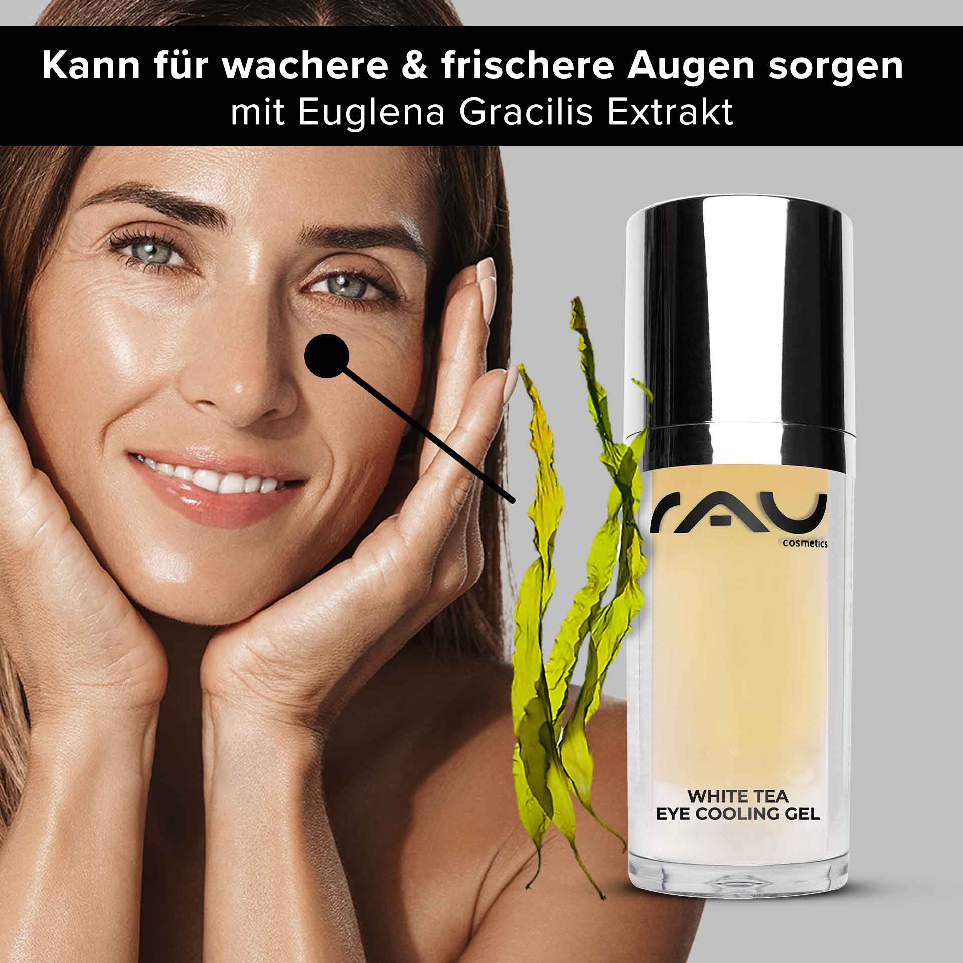 Mujer con una tez fresca y las manos en el rostro, presentando el White Tea Eye Cooling Gel de RAU Cosmetics, rodeada de extracto de Euglena Gracilis, destacando el cuidado antiedad y de los ojos.