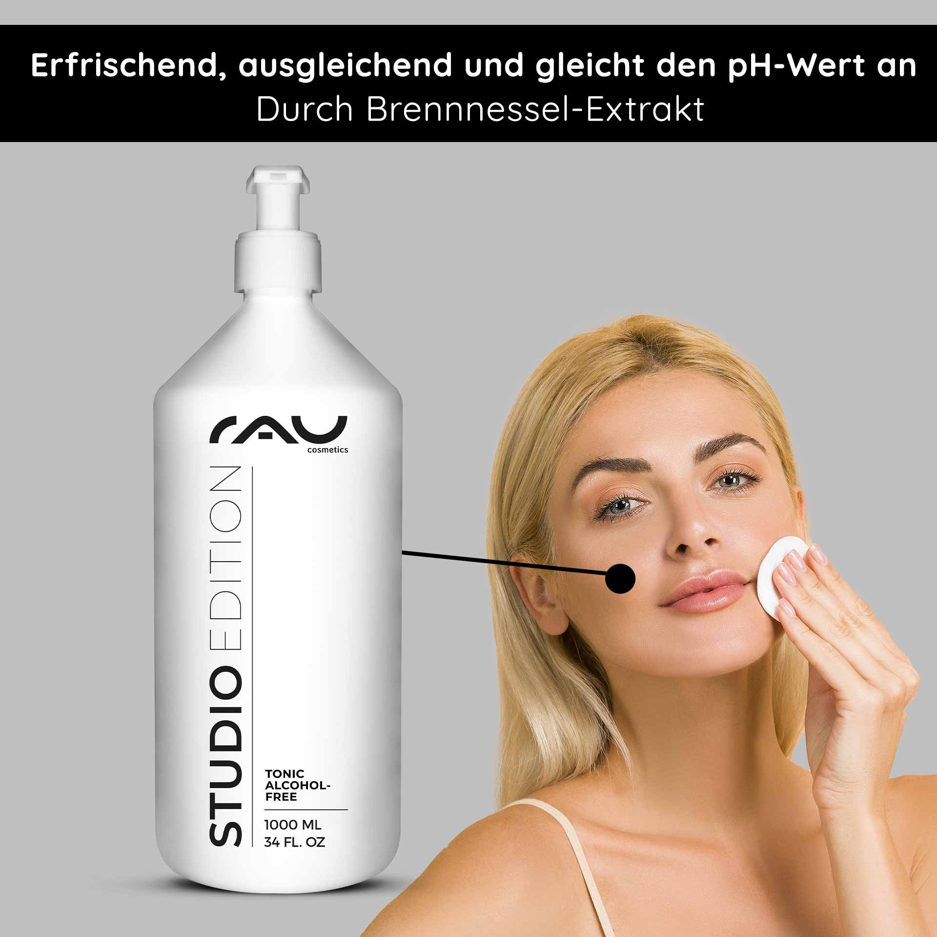 Alkoholfreies Gesichtstonic von RAU Cosmetics in 1000 ml Flasche, Anwendung auf empfindlicher Haut mit Brennnesselextrakt zur Porenverfeinerung und pH-Wert-Ausgleich.
