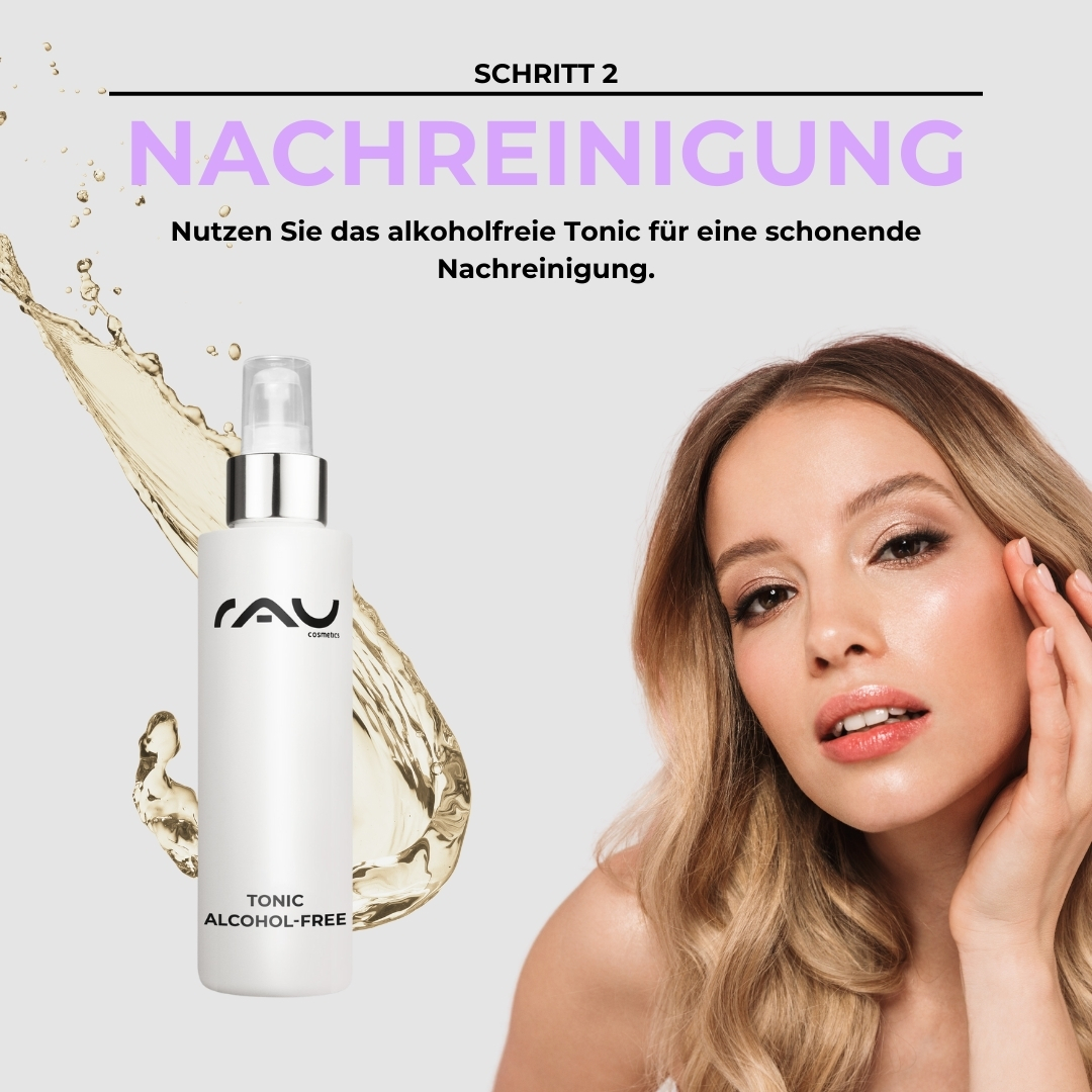 Rutina de cuidados avanzados para pieles normales Alkoholfreies Tonic von RAU Cosmetics für die Nachreinigung, mit ansprechender Darstellung einer Frau, die ihre Haut berührt, und einem fließenden Flüssigkeitsdesign im Hintergrund.
